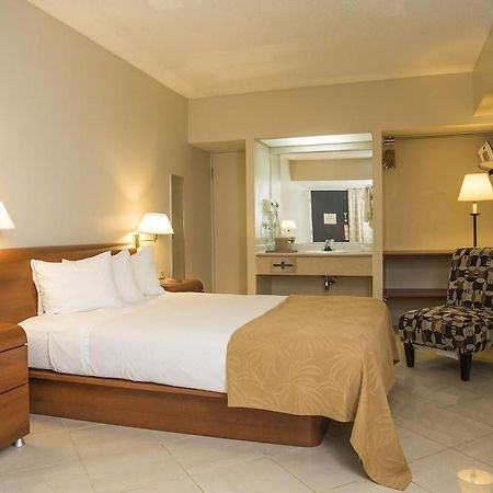 Quality Inn El Tuque Ponce Exterior foto